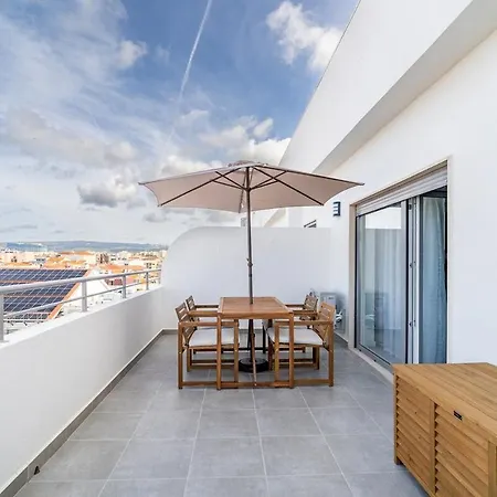 Ocean View Penthouse With 70m2 Privateterrace Апартаменты *